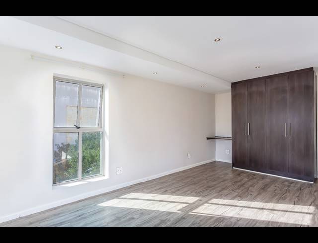 5 BEDROOM FREESTANDING TO LET IN STONEHURST MOUNTAIN ESTATE